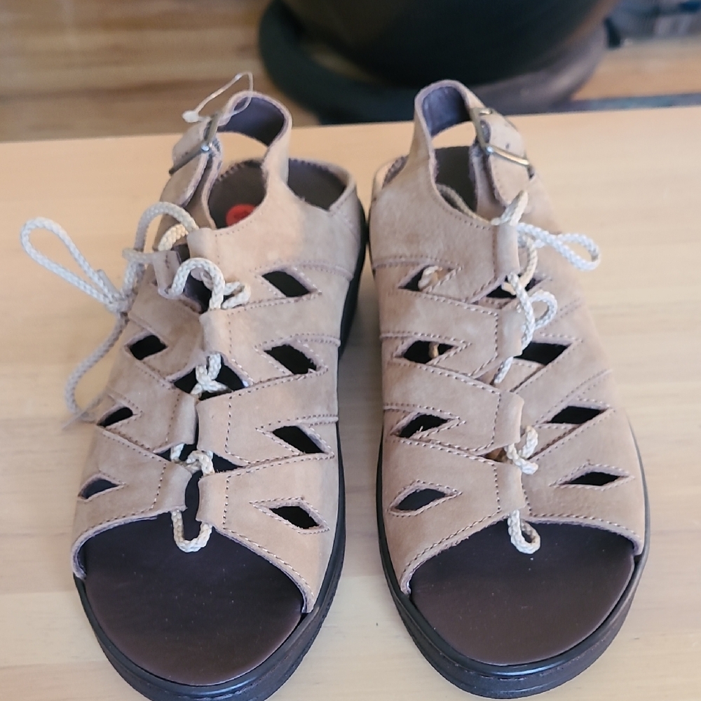 Barefoot Freedom Tan Lace-Up Sandals